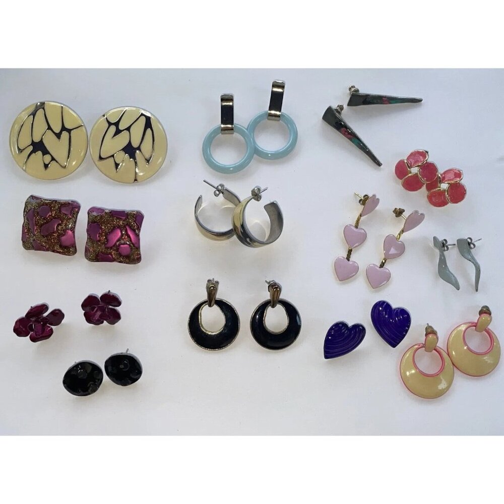 Lot of 13 Vintage Pierced Metal Enamel Earrings Hoop Dangle Door Knocker SL67